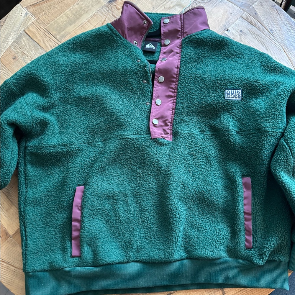 Quicksilver heavy fleece forrest green and burgundy pullover size X-Large